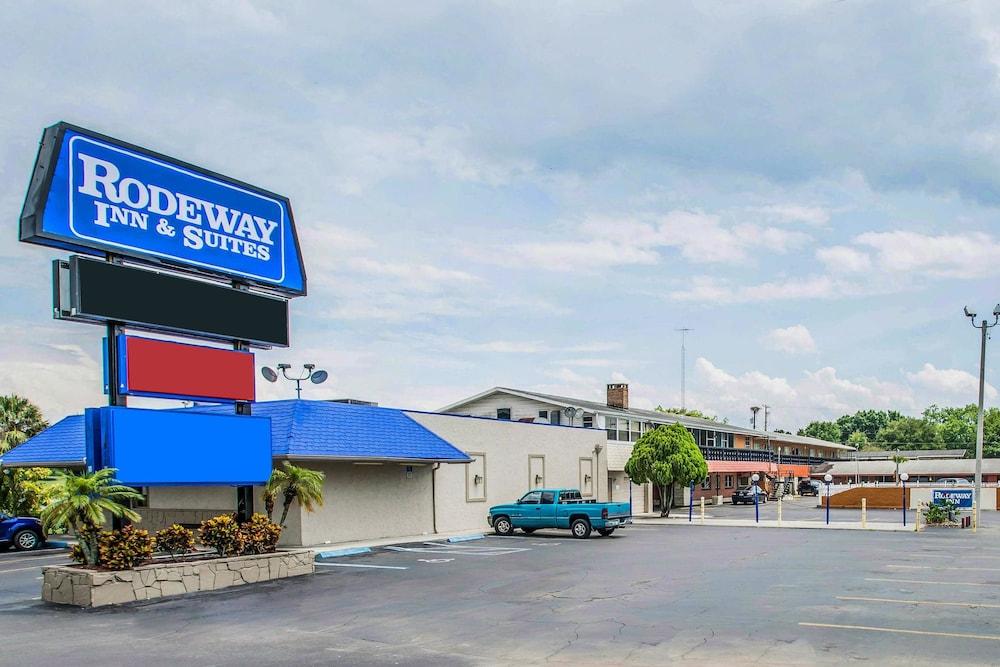 Rodeway Inn & Suites Winter Haven Chain Of Lakes — hotel in Winter Haven