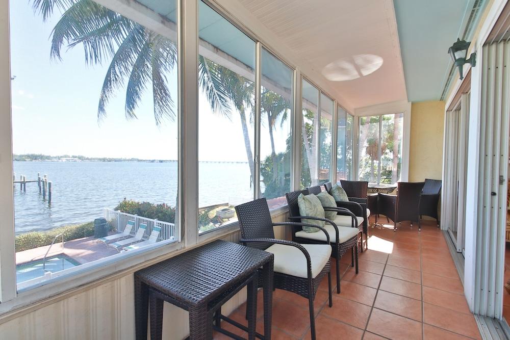 Tortuga Inn Beach Resort — hotel in Bradenton Beach
