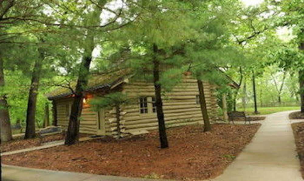 Starved Rock Lodge & Conference Center