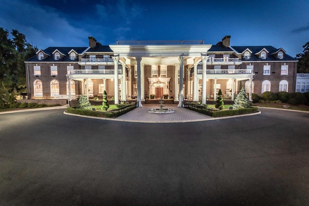 Mimslyn Inn Historic Hotels Of America — hotel in Luray