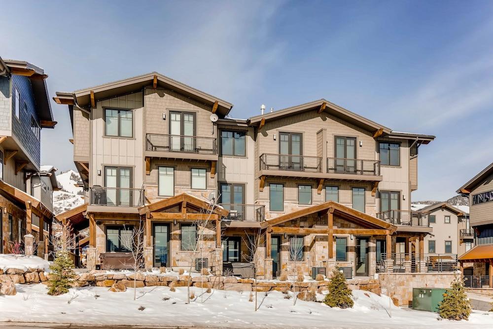 The Residences at Blackstone — hotel in Park City