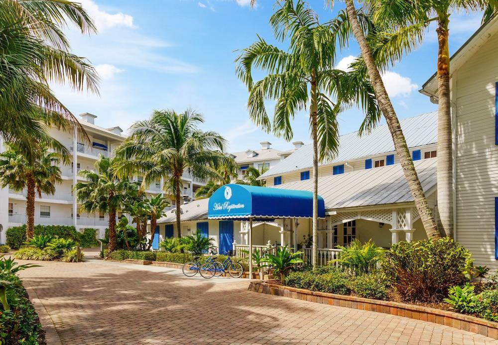 Olde Marco Island Inn and Suites — hotel in Marco Island
