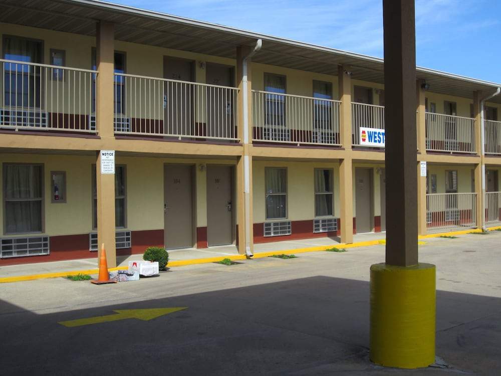 First Western Inn