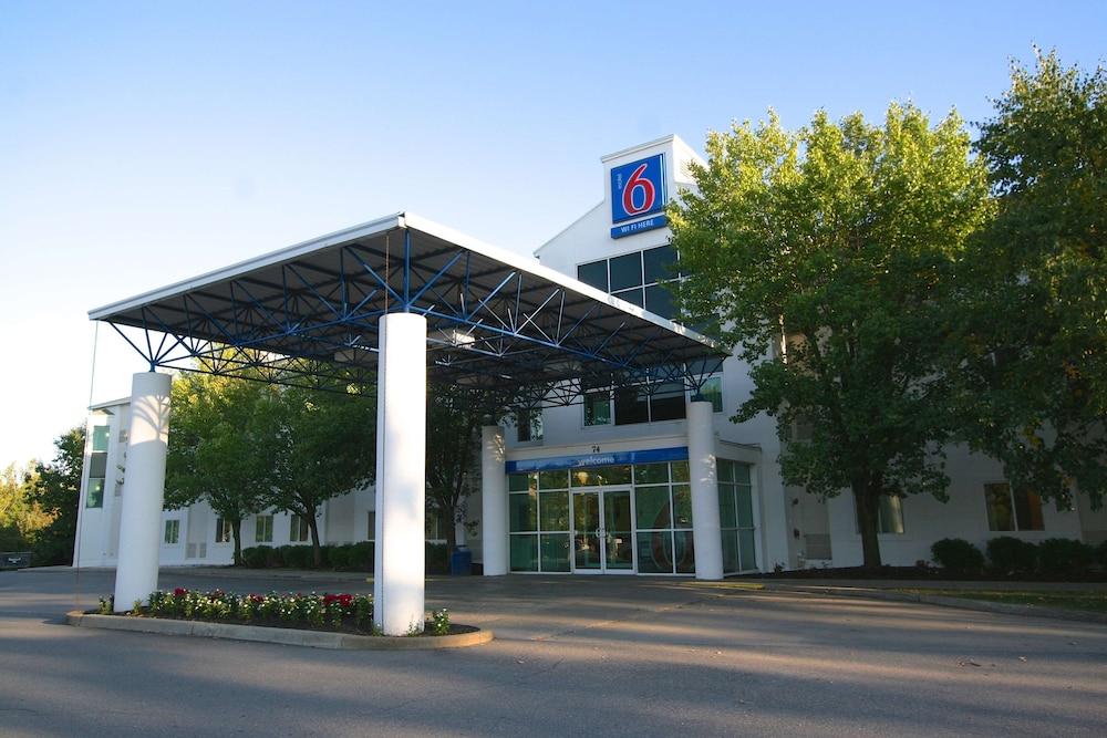 Motel 6 Colchester, VT - Burlington — hotel in Colchester