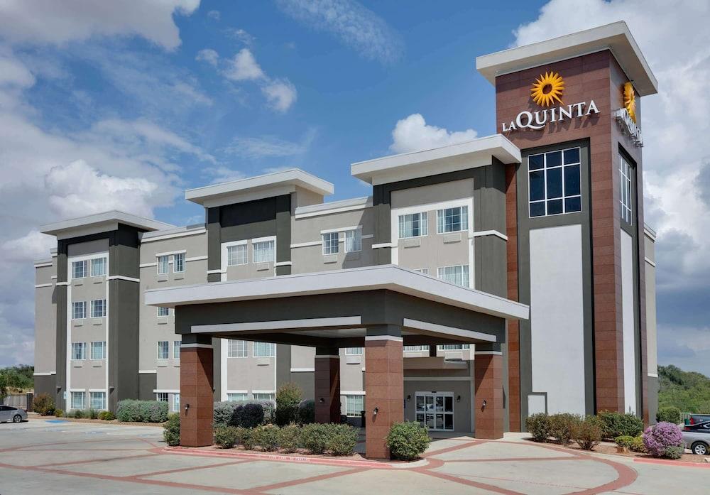 La Quinta Inn & Suites by Wyndham Big Spring — hotel in Big Spring