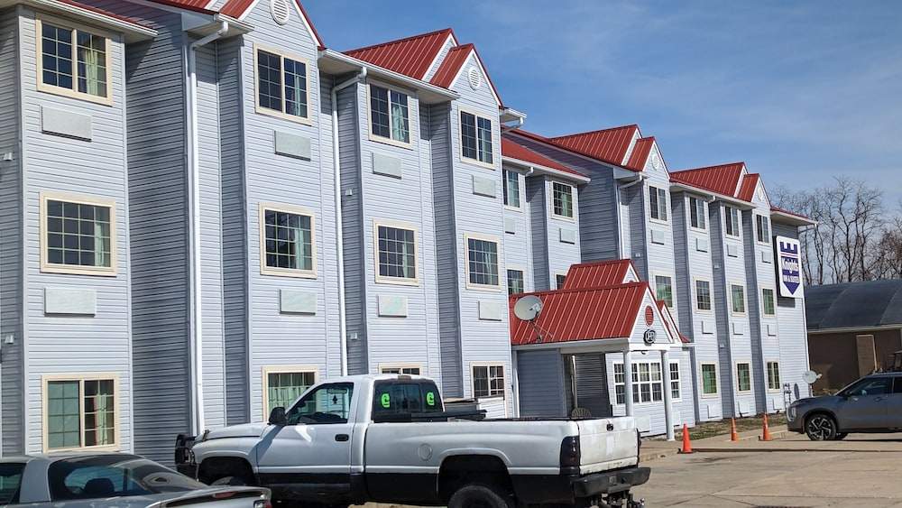 St Clair Inn and Suites