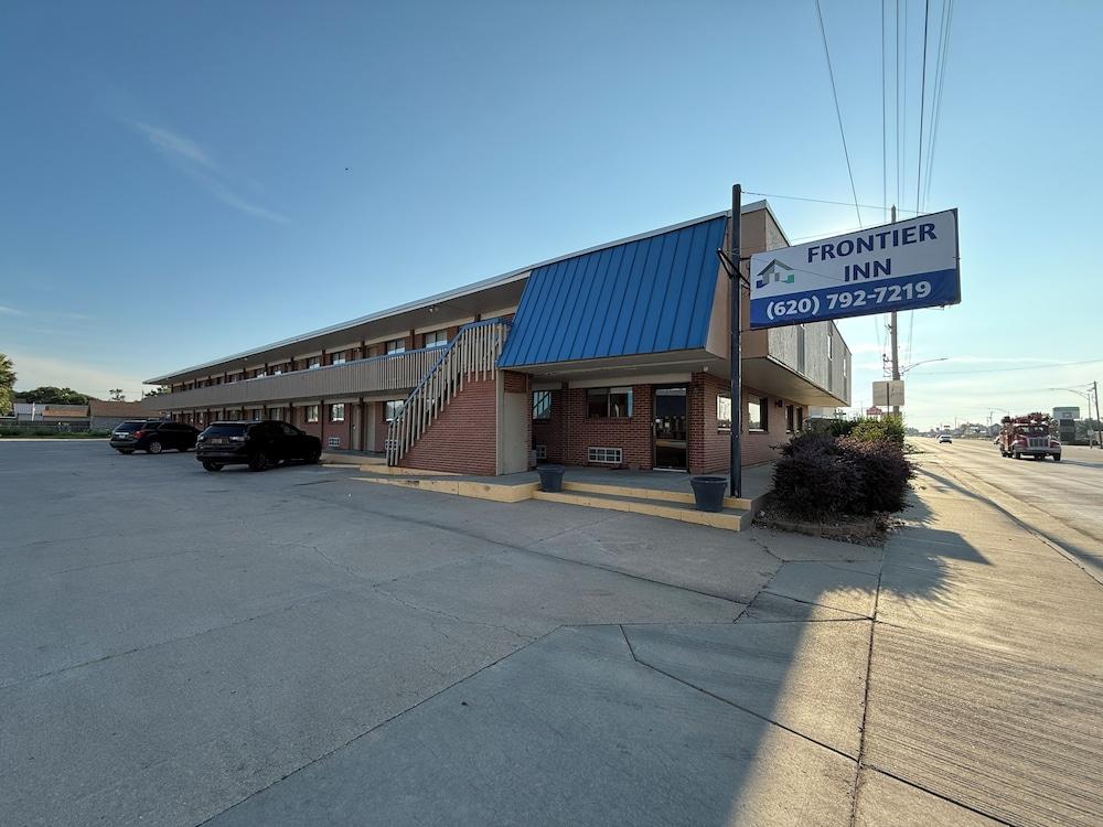 Frontier Inn — hotel in Great Bend