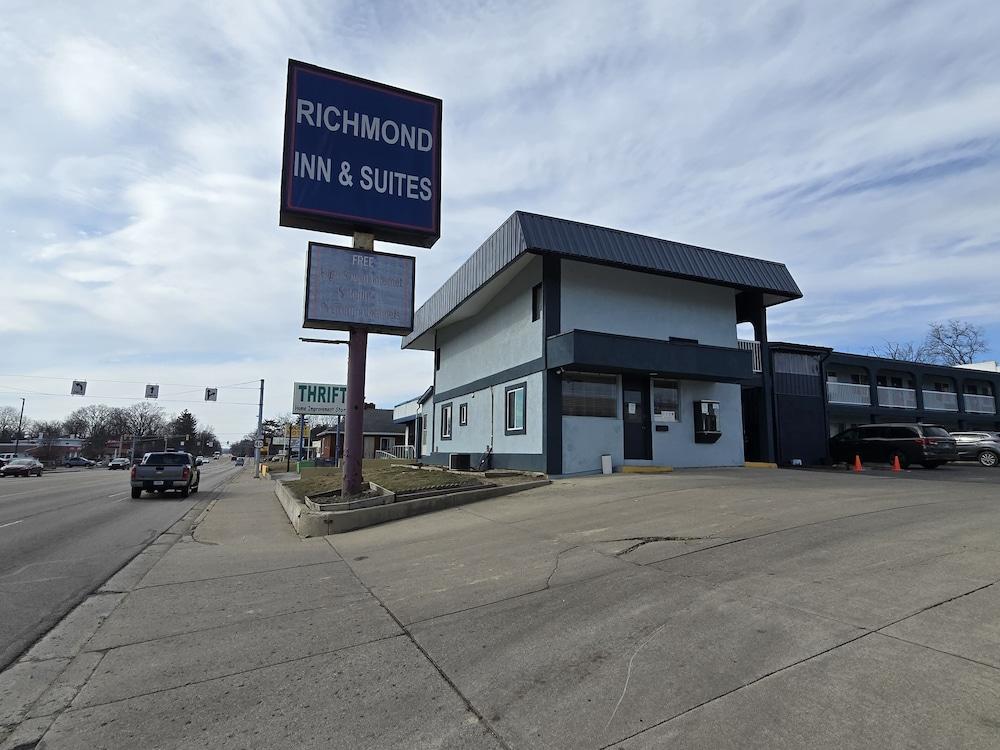 Richmond Inn & Suites — hotel in Richmond