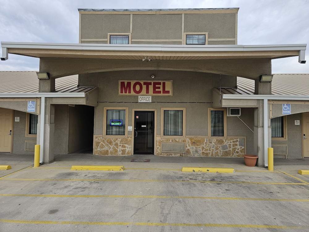 Carrizo Inn