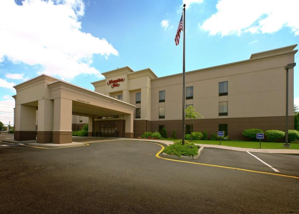 Hampton Inn North Brunswick / New Brunswick — hotel in North Brunswick