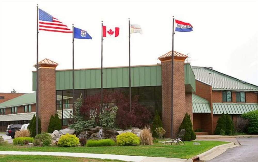 Marvin's Garden Inn