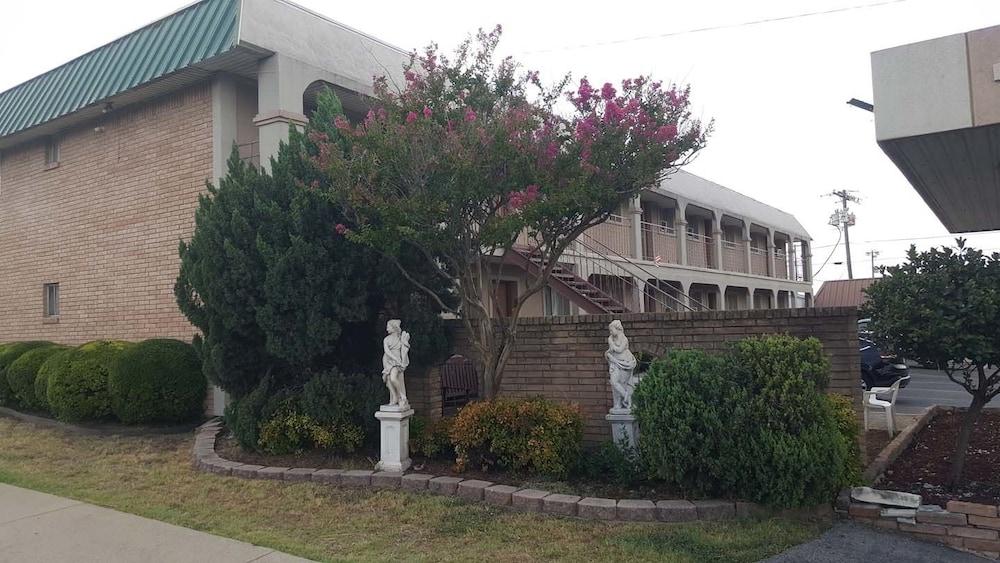 Cactus Inn and Suites — hotel in Copperas Cove