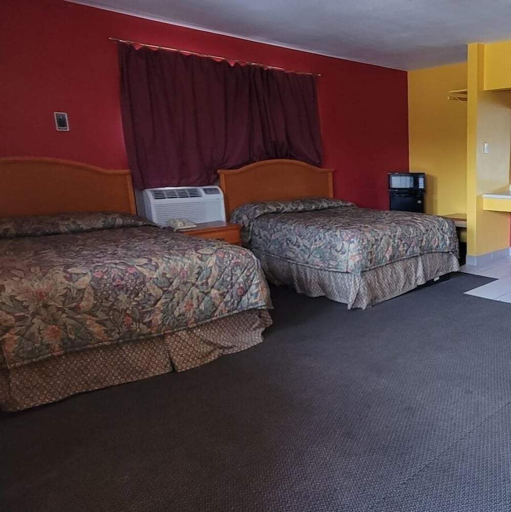 Relax Inn By OYO Sulphur Hwy 90