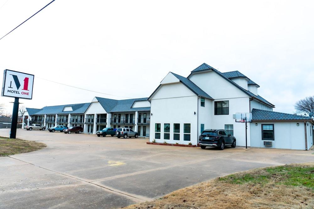 motel one bartlesville — hotel in Bartlesville