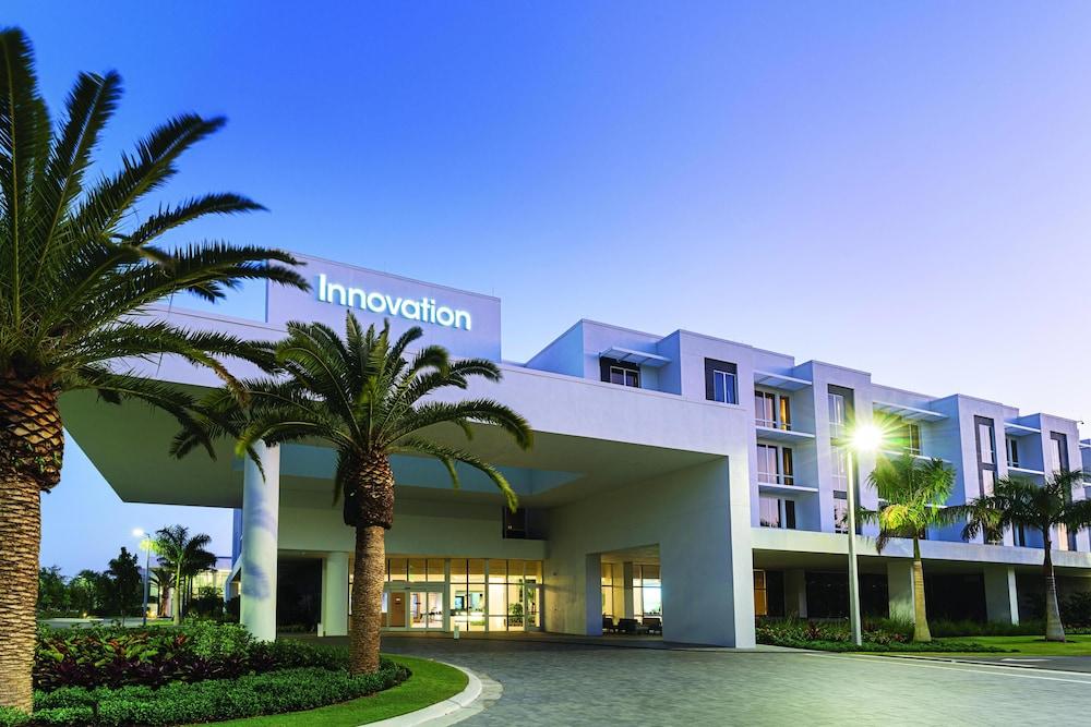 Innovation Hotel — hotel in Naples