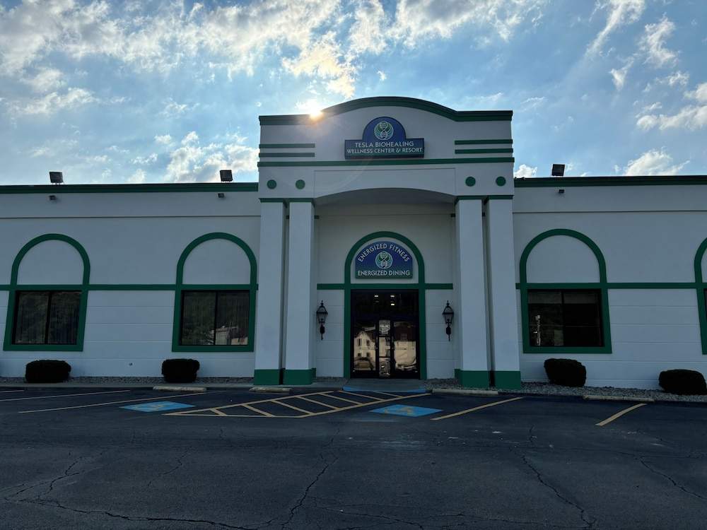 Ramada by Wyndham Butler/Tesla Biohealing Resort