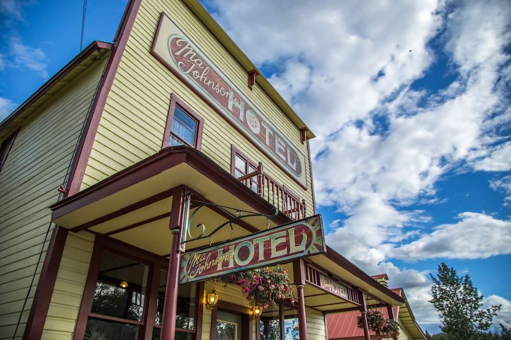 McCarthy Lodge Resort