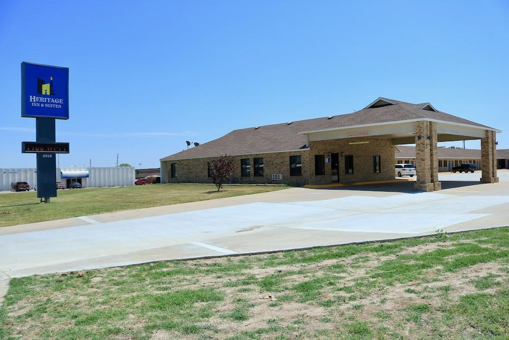 Heritage Inn & Suites — hotel in El Dorado