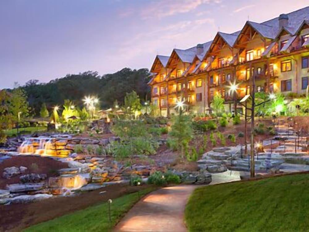 Hilton Grand Vac Club Wilderness Club at Big Cedar Ridgedale — hotel in Ridgedale