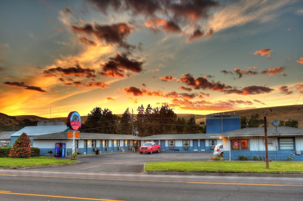 Blue Mountain Hotel — hotel in Dayton