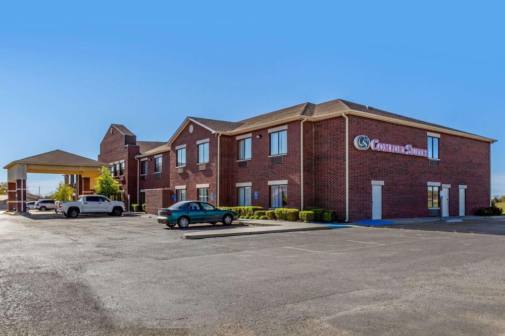 Comfort Suites Plainview — hotel in Plainview