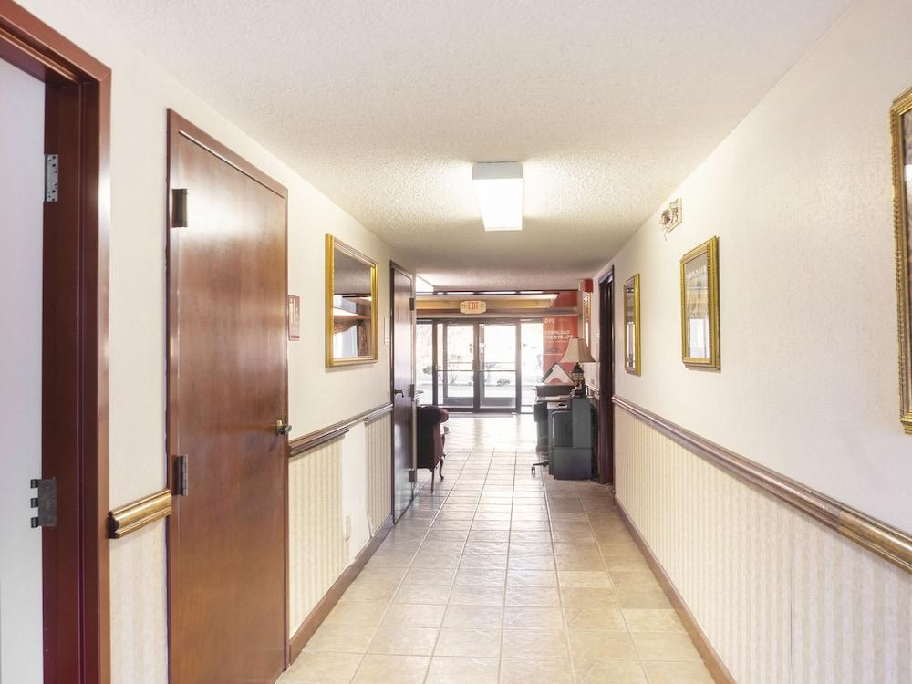 Days Inn by Wyndham Adairsville — hotel in Adairsville