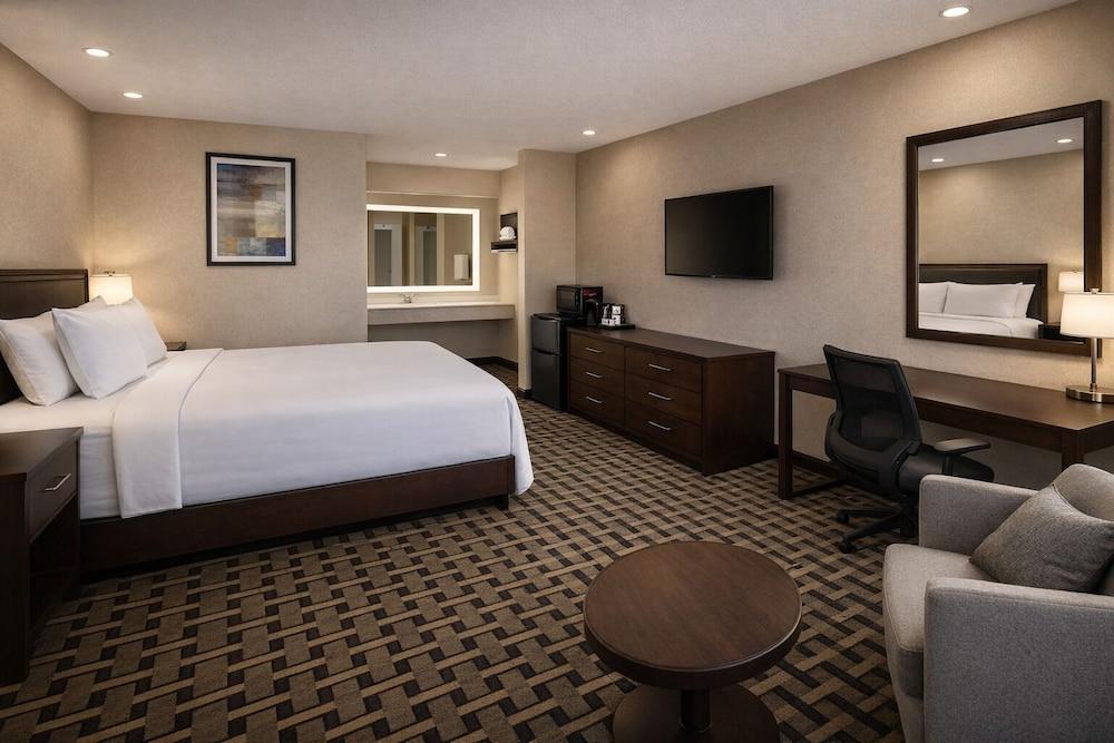Spring Place Inn & Suites — hotel in Millington