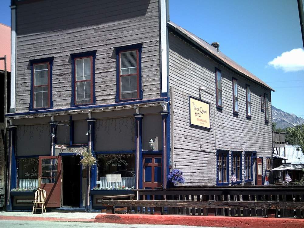The Forest Queen Hotel