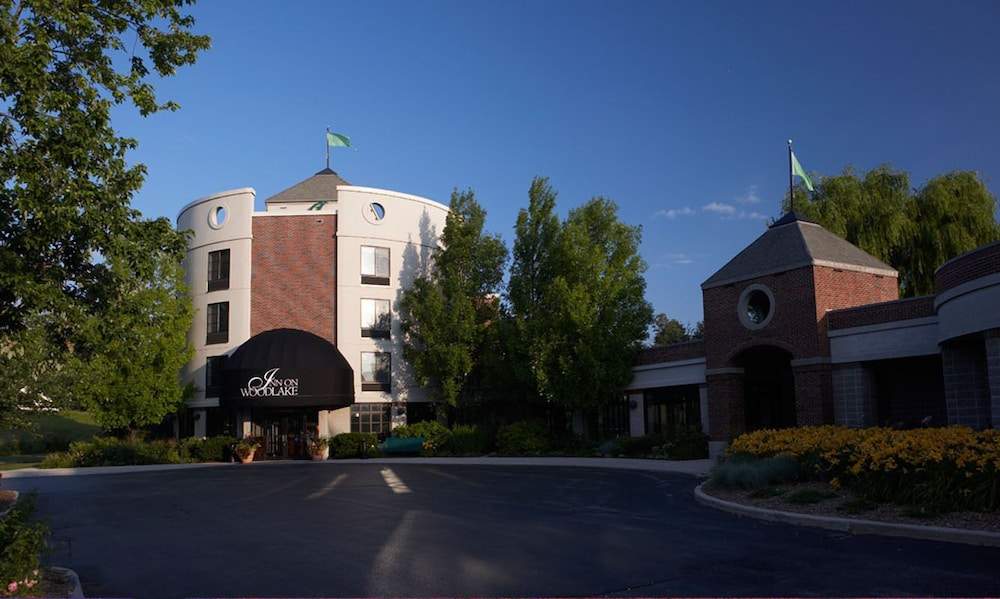 Inn On Woodlake