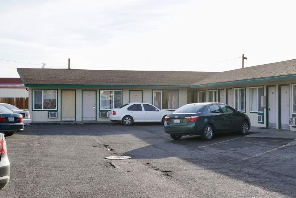 Townhouse Motel