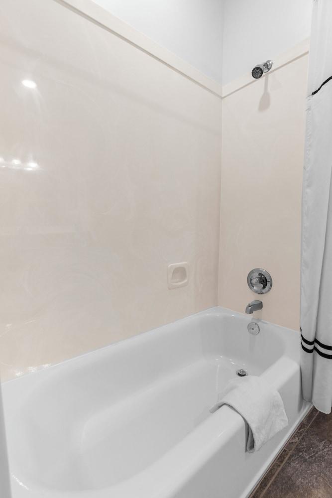 Vacation Rentals at Sand Hollow Resort — hotel in Hurricane