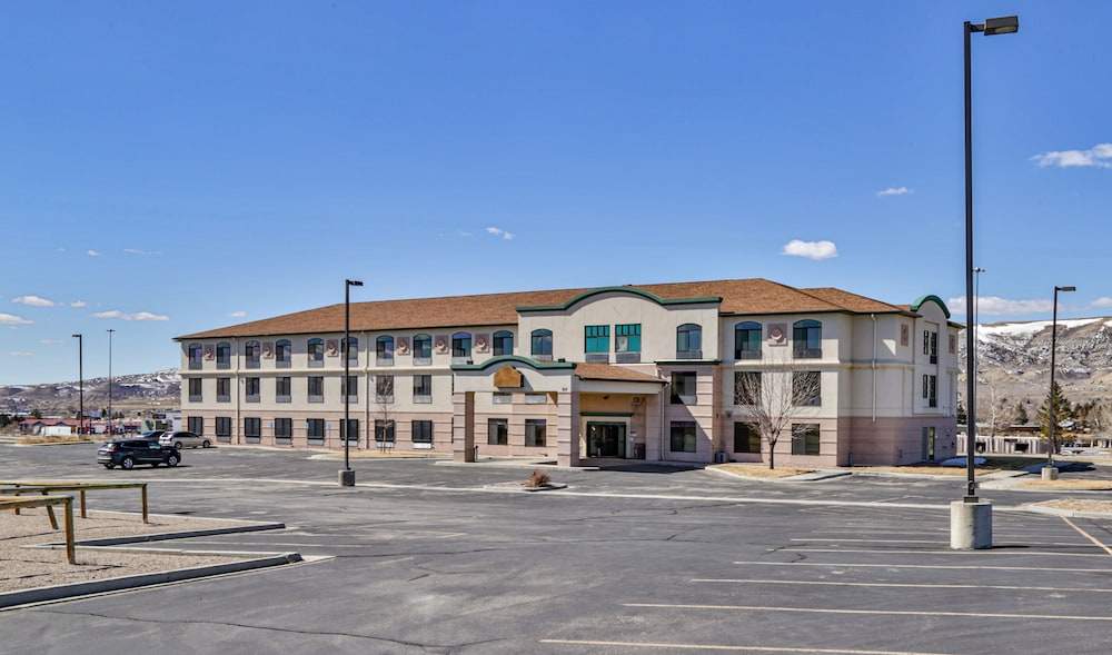 Sweetwater Lodge