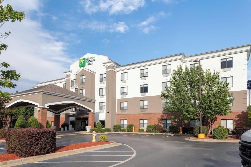 Holiday Inn Express & Suites Roanoke Rapids SE by IHG — hotel in Roanoke Rapids