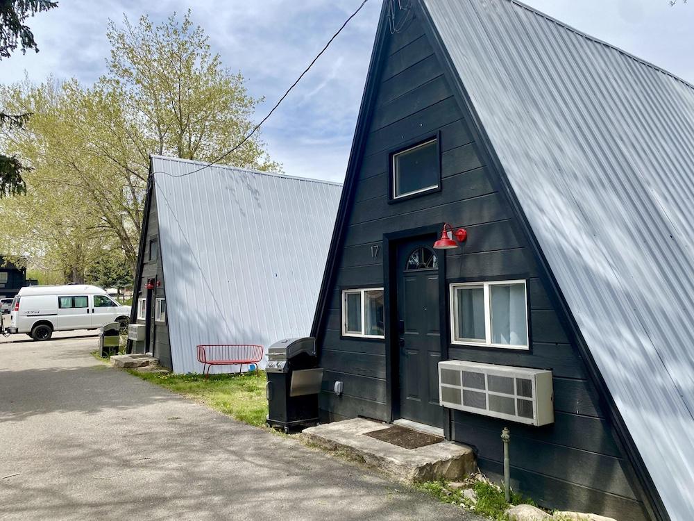 Trailhead Cabins & Lodging — hotel in Meeker