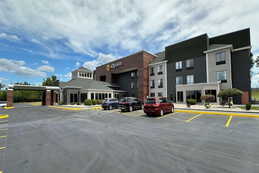La Quinta Inn & Suites by Wyndham South Holland — hotel in South Holland
