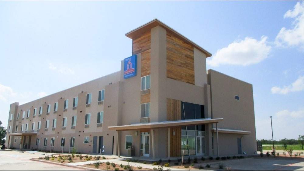 Days Inn & Suites by Wyndham Colorado City/I-20