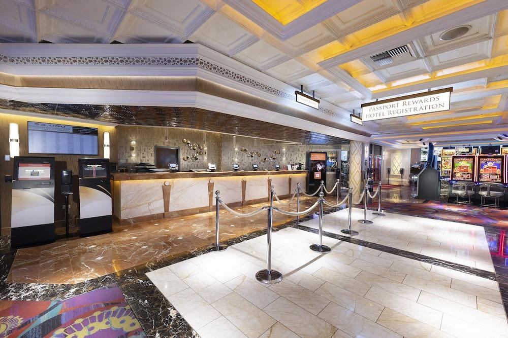 Western Village Inn & Casino by Peppermill Resorts — hotel in Sparks