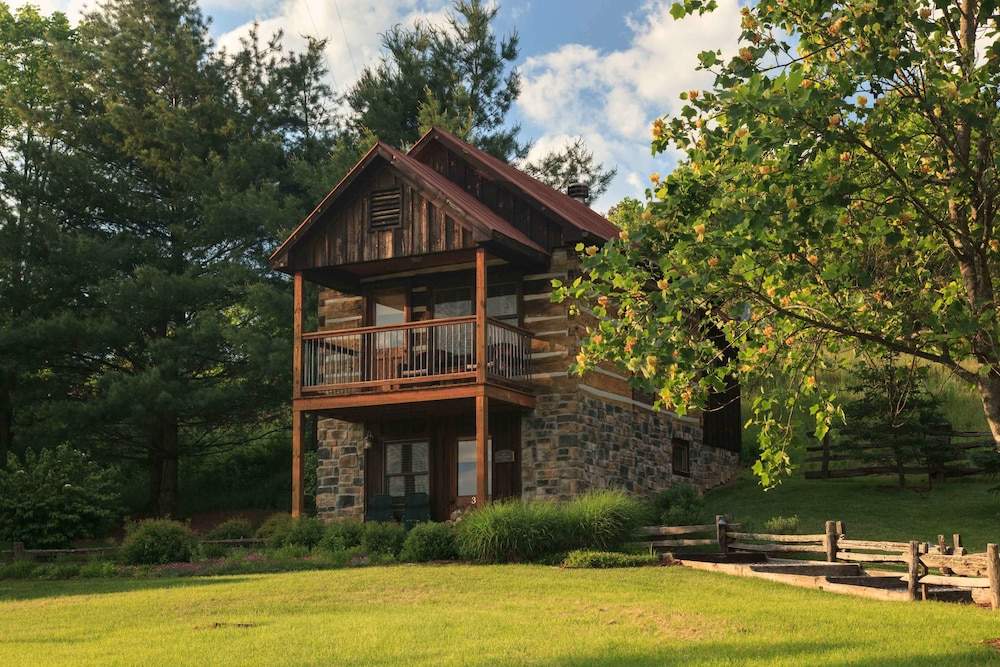 Fort Lewis Lodge