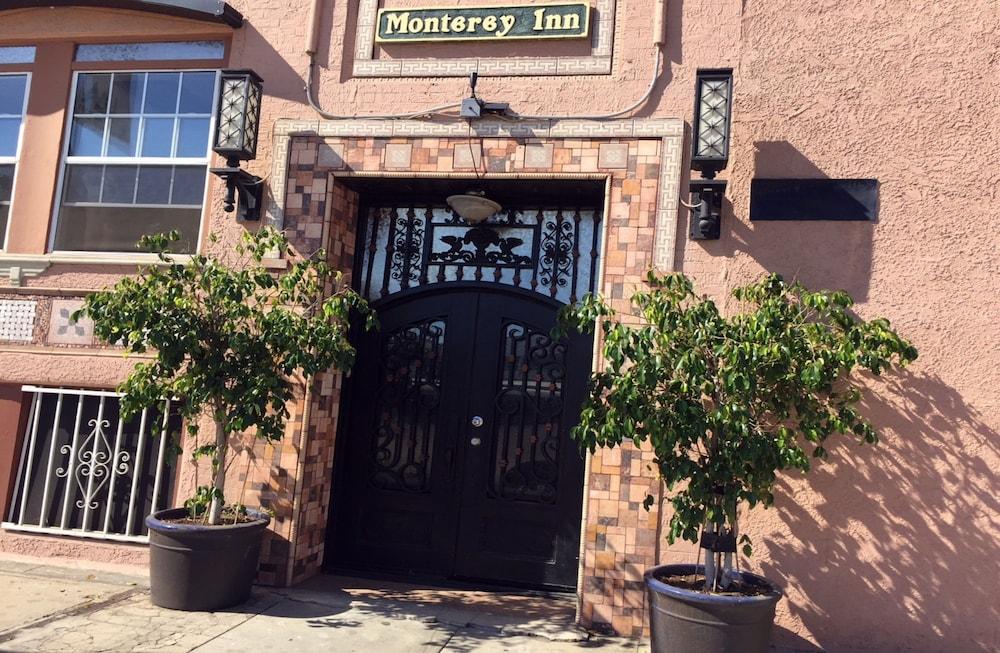 Monterey Inn Hotel — hotel in Wilmington