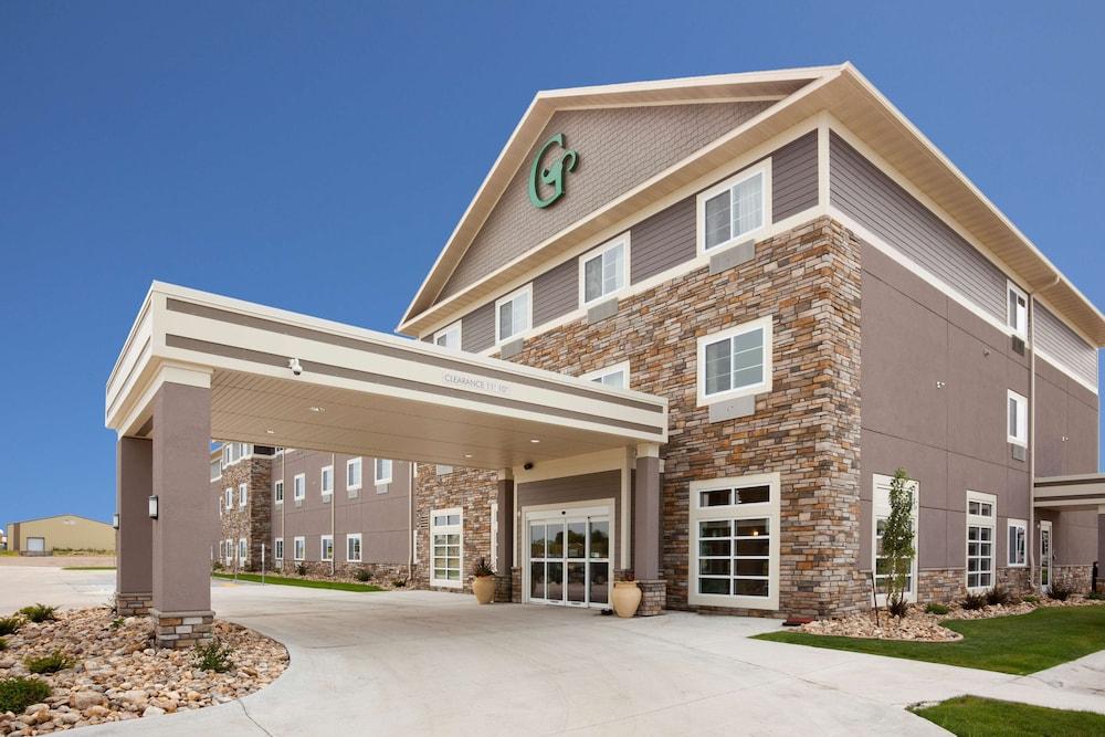 GrandStay Hotel and Suites — hotel in Valley City