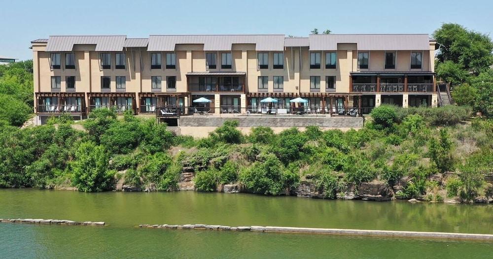 Hidden Falls Inn — hotel in Marble Falls