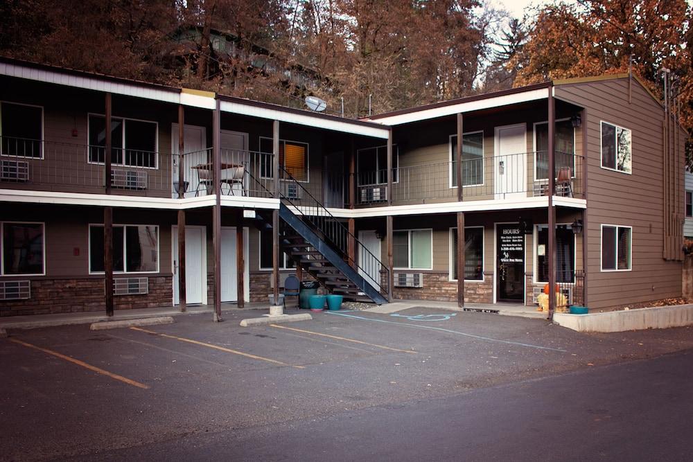 White Pine Motel — hotel in Orofino