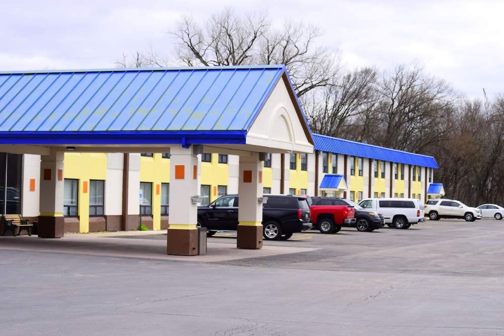 Days Inn by Wyndham Rock Falls