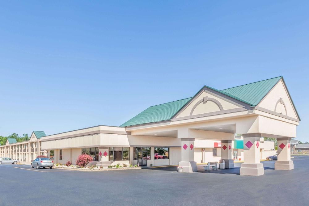 Quality Inn & Suites — hotel in Grayling