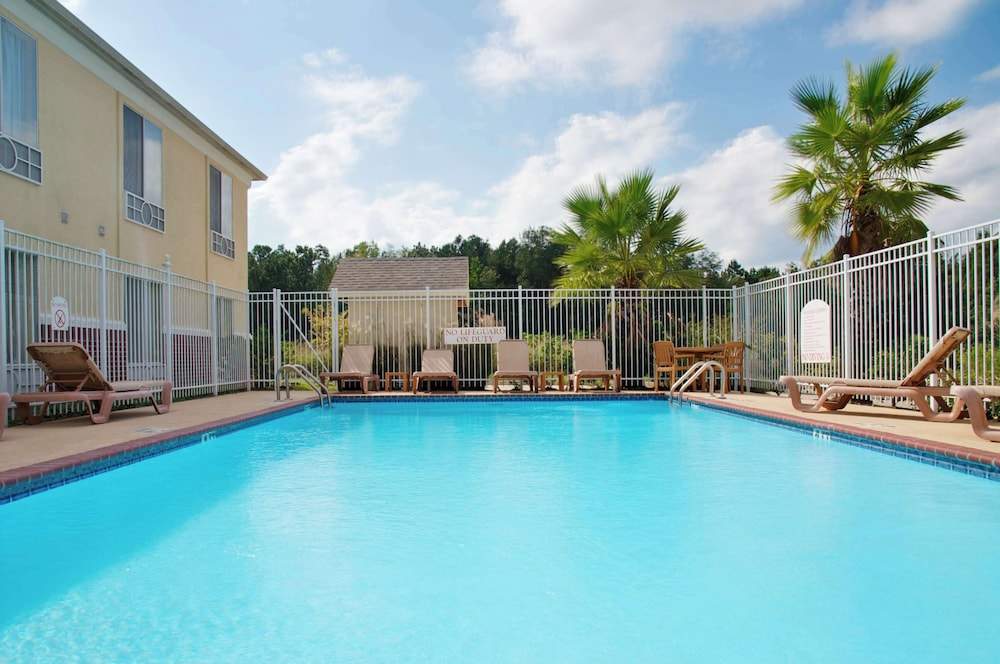 Express Inn Leesville Ft Johnson, SureStay Collection by BW