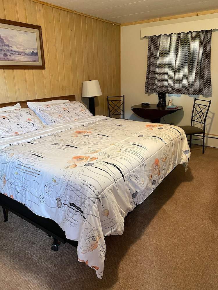 Royal Motel