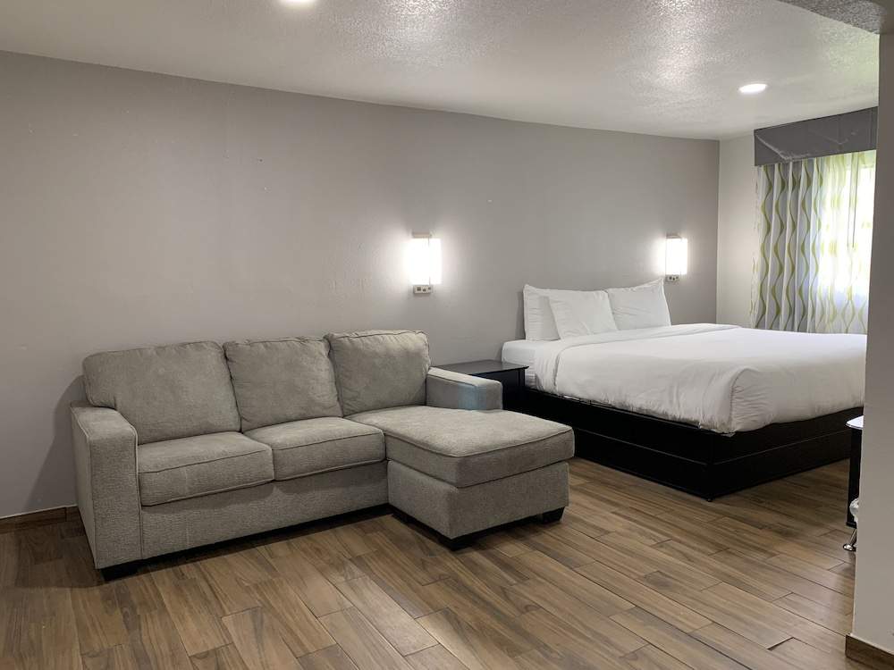 Days Inn by Wyndham Sulphur Springs