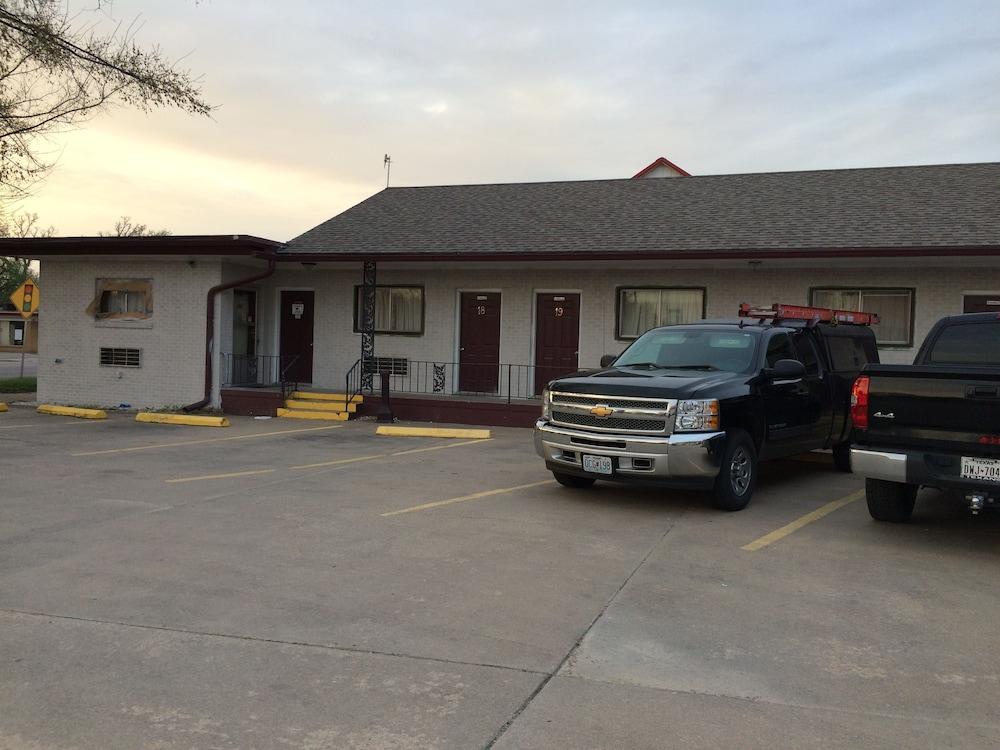Stardust Motel and Suites El Dorado KS — hotel in El Dorado