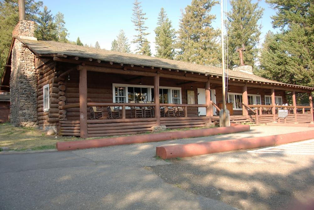Roosevelt Lodge & Cabins - Inside the Park — hotel in Yellowstone National Park