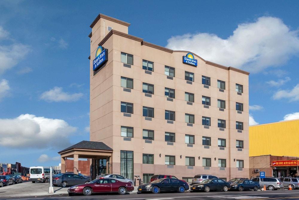 Days Inn & Suites by Wyndham Jamaica JFK Airport — hotel in Jamaica